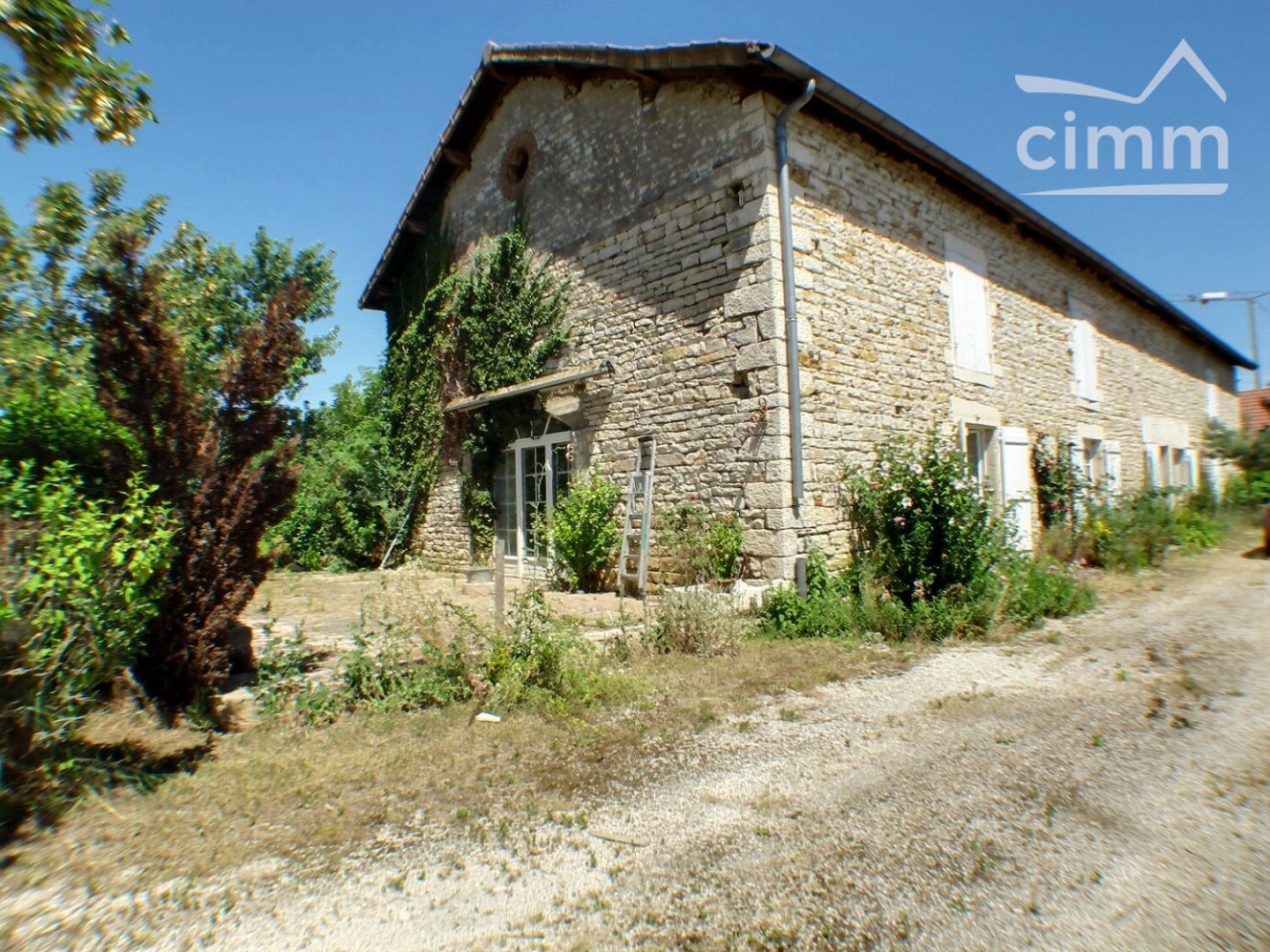 MAISON EN PIERRE de PLAIN PIED de 3 chambres | Cimm Immobilier