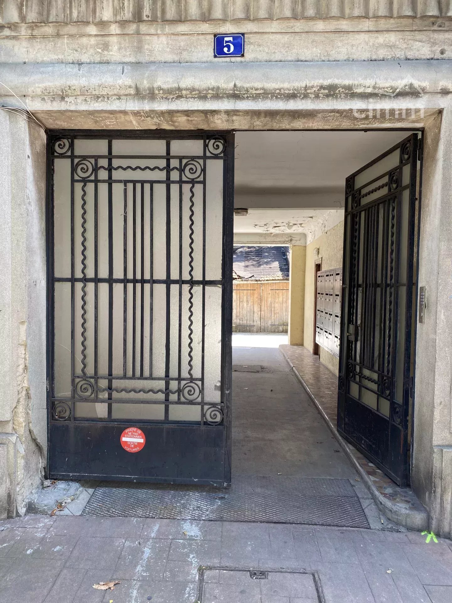 A LOUER STUDIO - Miniature 4