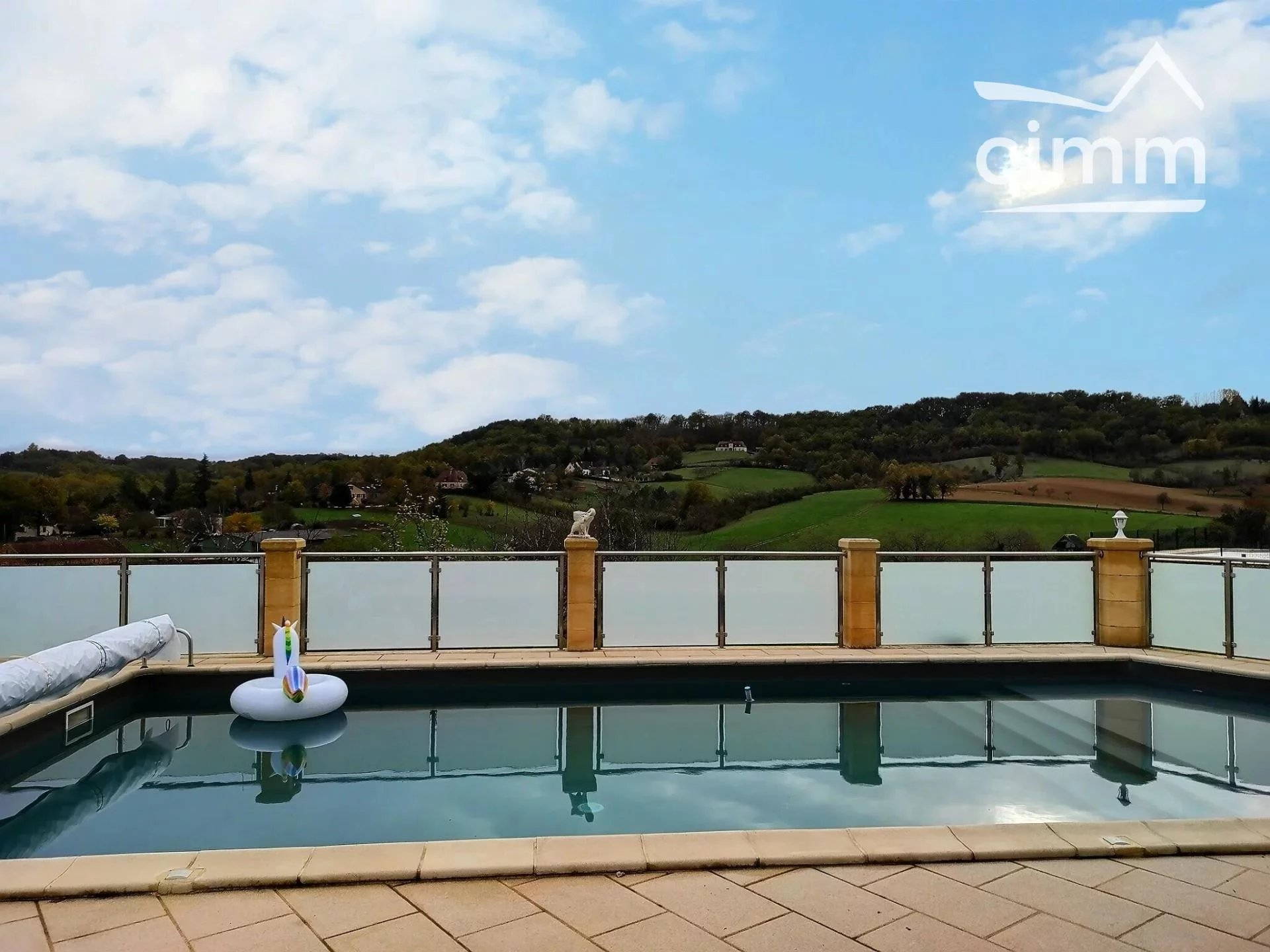 A vendre à Cénac et saint julien (24250) maison en pierre avec piscine