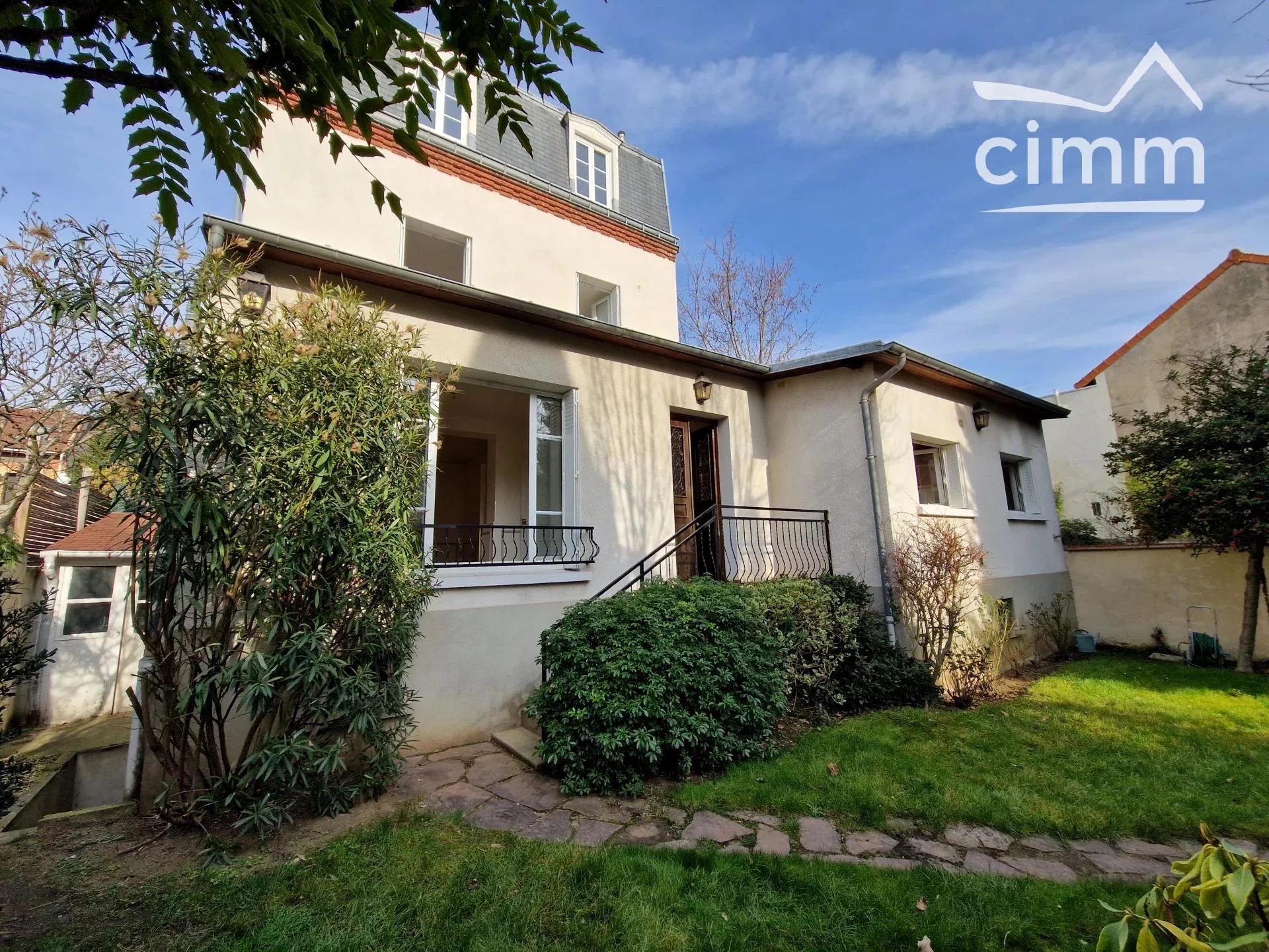 BOIS-COLOMBES, Maison de caractère avec maison d'amis au calme. | Cimm ...