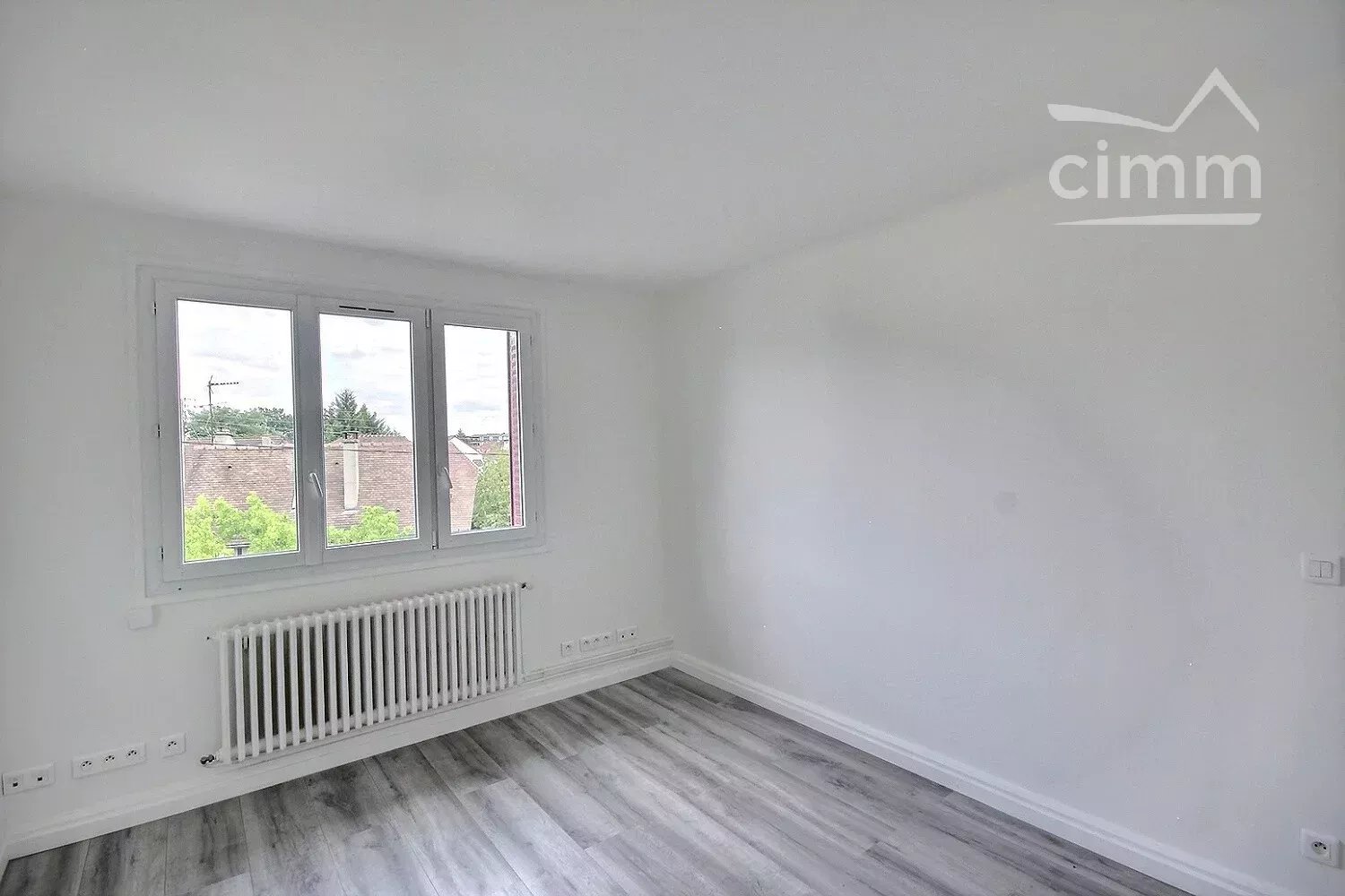 A VENDRE APPARTEMENT 3 PIECES A NOISY LE GRAND - Miniature 8