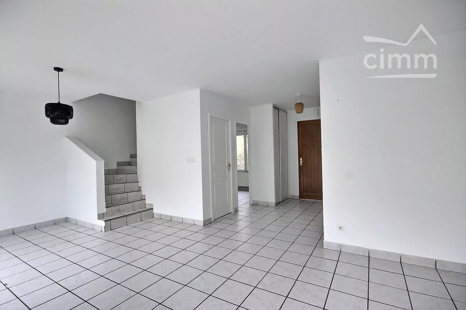 A VENDRE MAISON 5 Pièces à Saint Thibault des Vignes - Photo 1