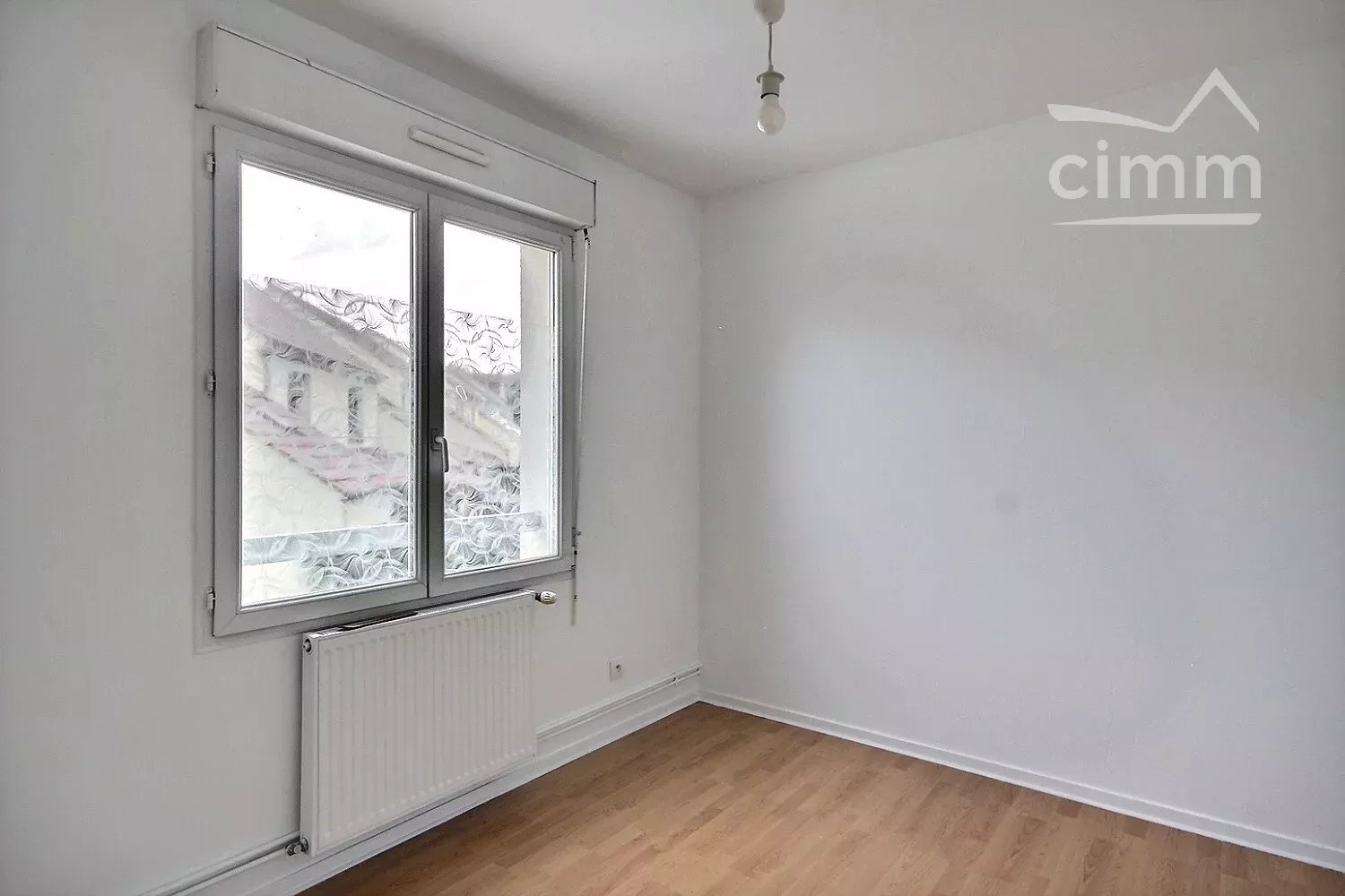 A VENDRE MAISON 5 Pièces à Saint Thibault des Vignes - Miniature 11