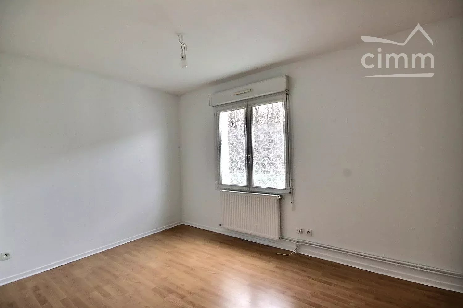 A VENDRE MAISON 5 Pièces à Saint Thibault des Vignes - Miniature 6