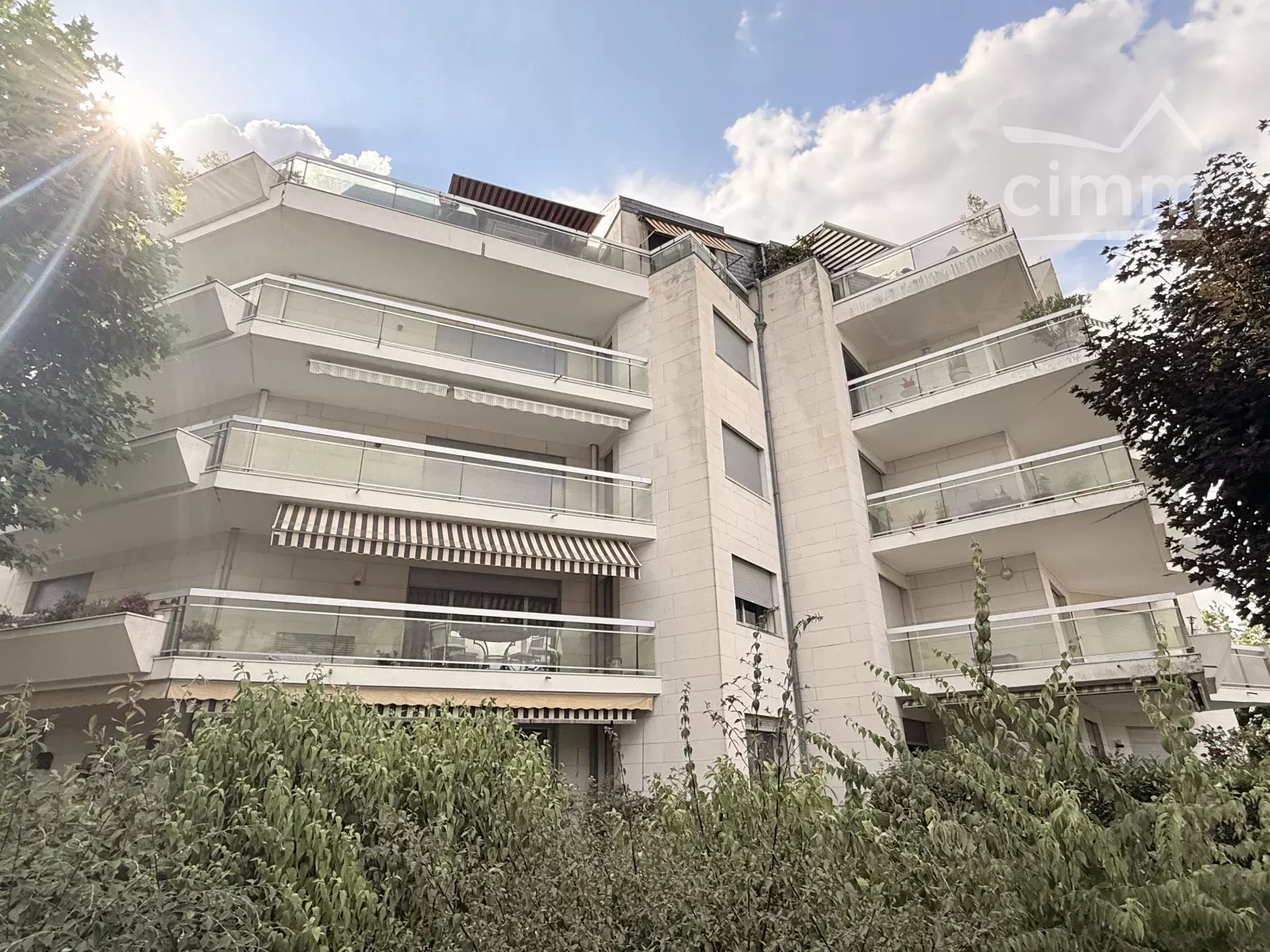 Appartement 4 pièces 145 m² · à Blois · 145 m² · 420 000 €