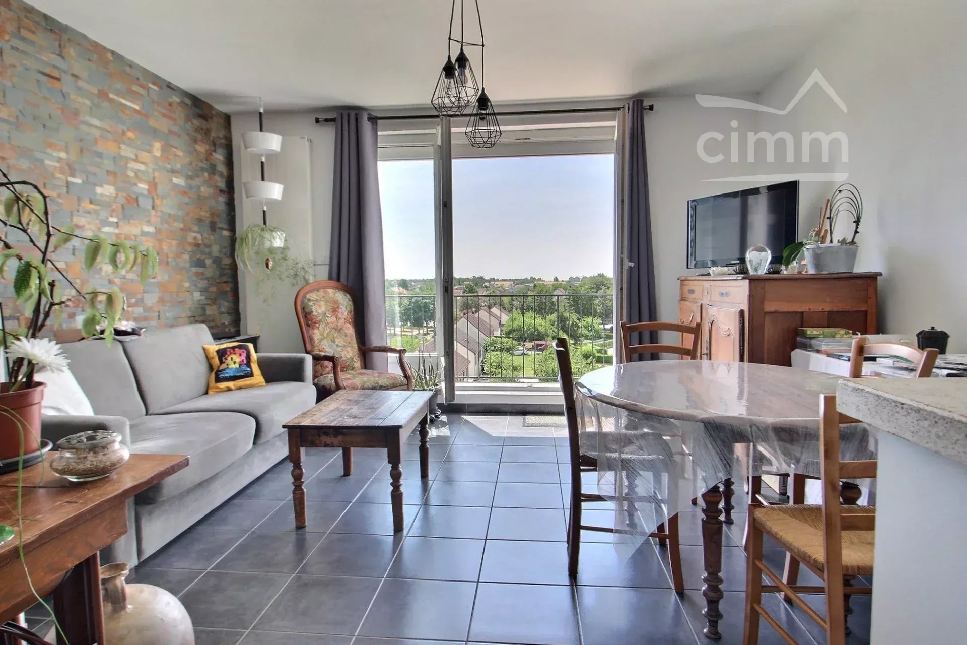 Appartement 3 pièces 63 m² · à Bourges · 63 m² · 100 000 €