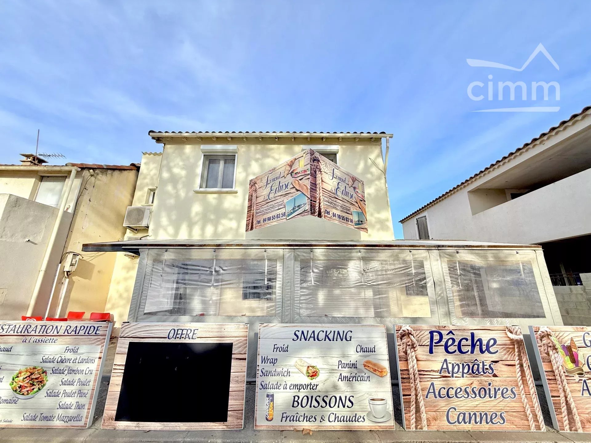 Immeuble 5 pièces 300 m² · à Port-Saint-Louis-du-Rhône · 300 m² · 400 000 €