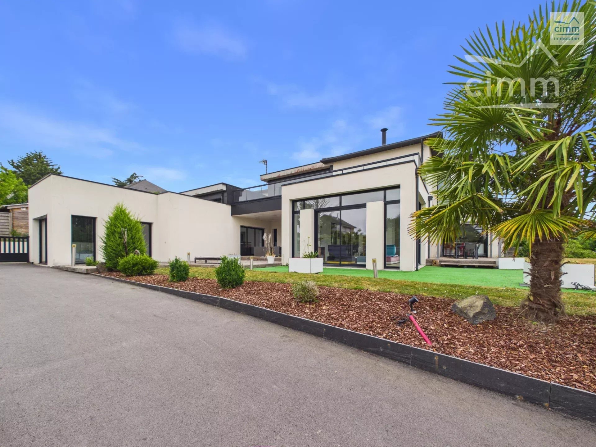 Maison 12 pièces 314 m² · à Guignen · 314 m² · 684 000 €